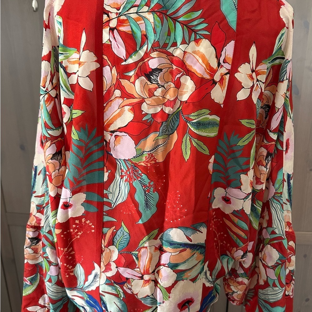 Johnny Was Red and Blue 100% silk Floral V-Neck Blouse - Picture 4 of 6